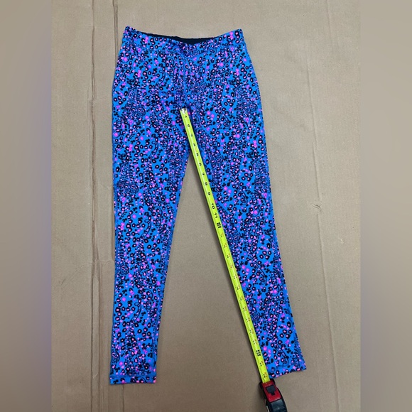 Lilly Pulitzer Luxletic Blue and Pink Patterned Wear - Picture 3 of 8